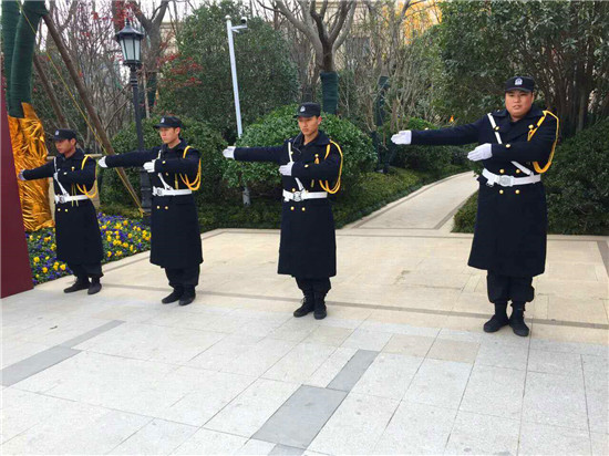 �T���L��